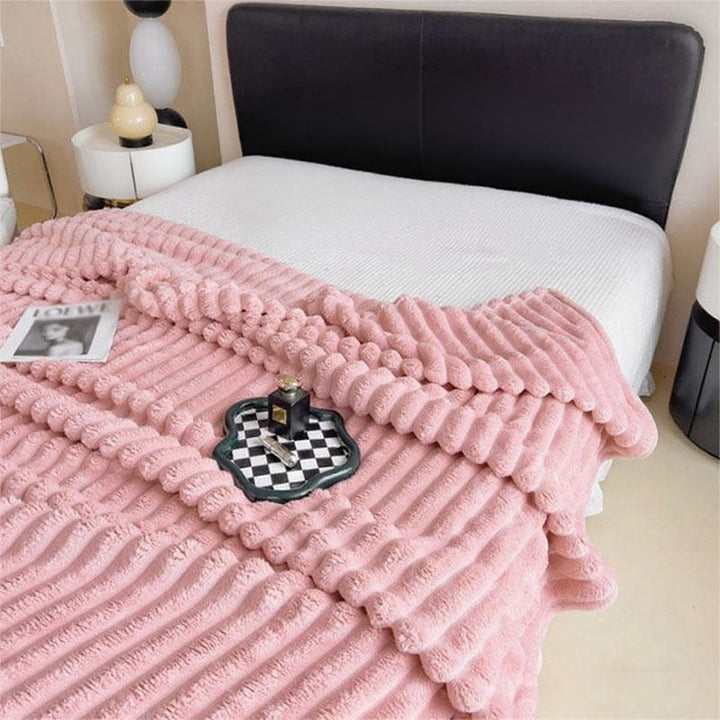 Women Plush Bedspread with Textured Design Kalsten