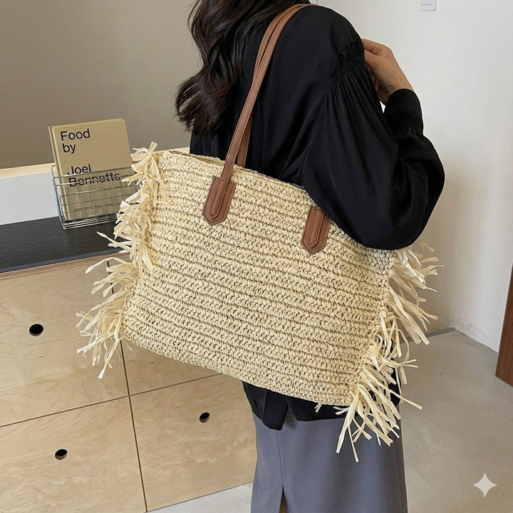 Beach bag with fringed design and sturdy leather handles Kalsten