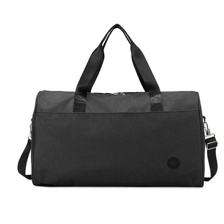 Sporty travel bag with sturdy carrying handles and removable shoulder strap Kalsten