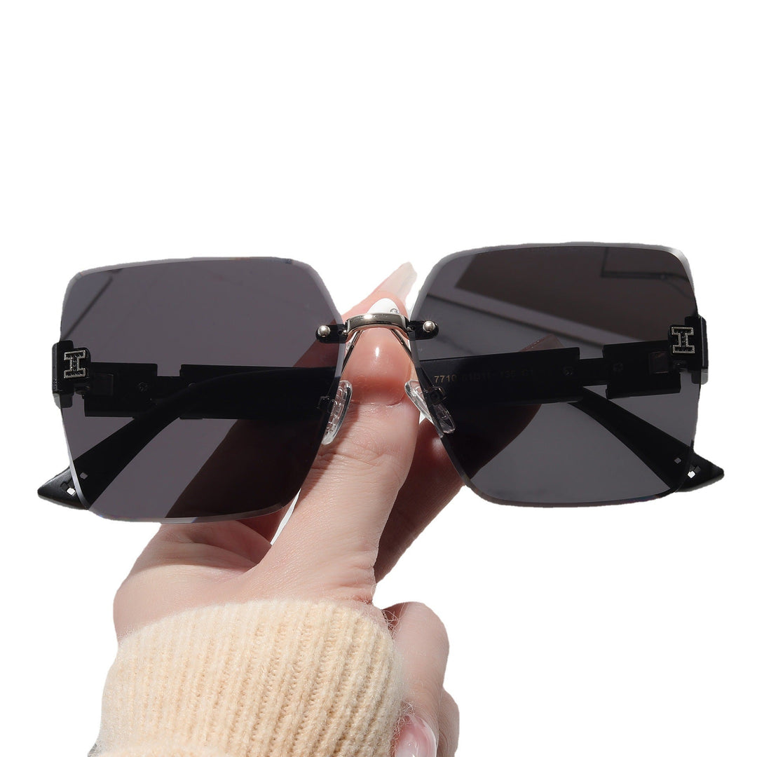 Women's oversized square sunglasses with stylish accents Kalsten