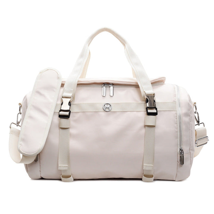 Sporty travel bag with adjustable shoulder strap and several compartments Kalsten