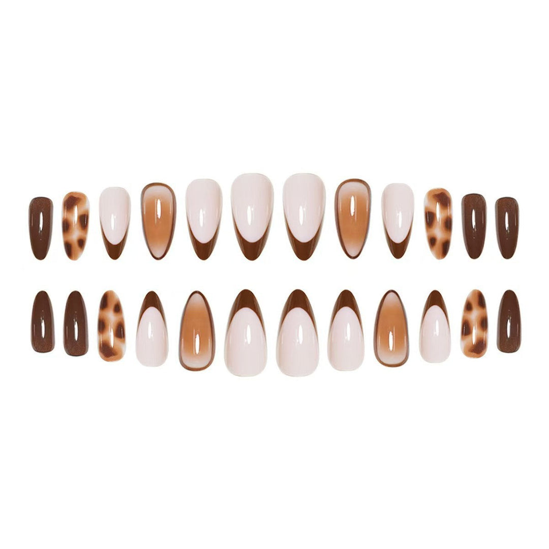 Stylish artificial nails with elegant tip design Kalsten