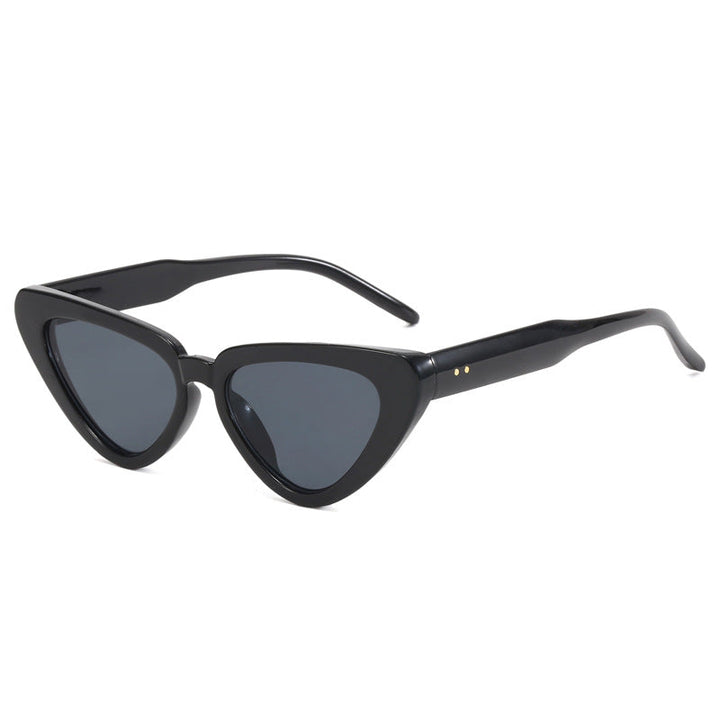 Ladies stylish Cat-Eye sunglasses with striking design Kalsten