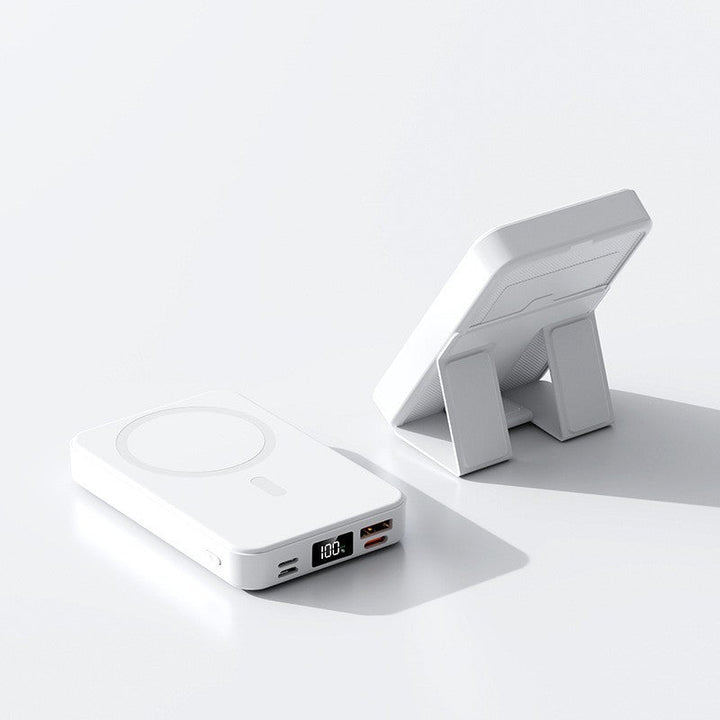 Portable Magsafe Powerbank with Integrated Stand Kalsten