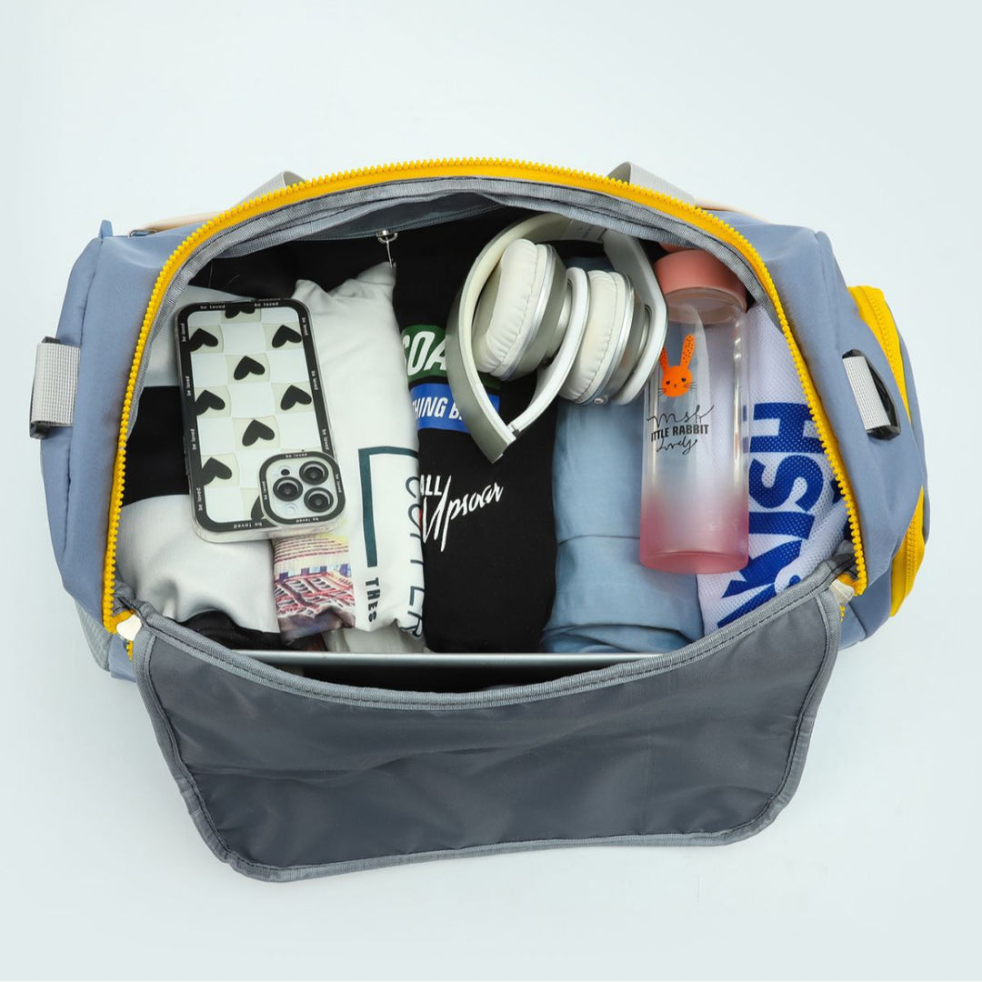 Sporty Travel Bag With Practical Compartments Kalsten