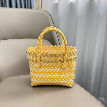Playful basket bag with bow Acalora