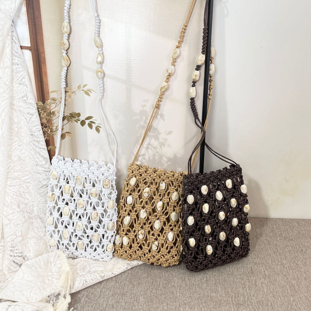 Hand-knotted shoulder bag with shells Kalsten