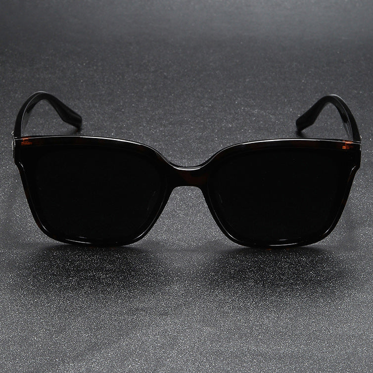 Ladies fashionable sunglasses in square design with high-quality UV protection Kalsten