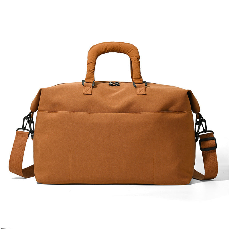 sporty travel bag with durable design Kalsten