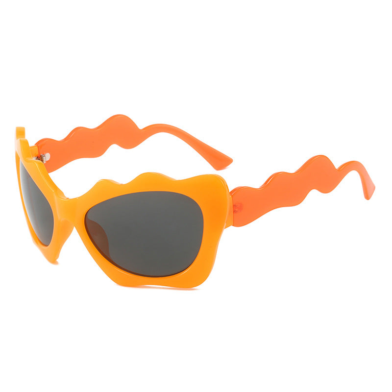 Ladies extravagant sunglasses with wavy frame design Kalsten