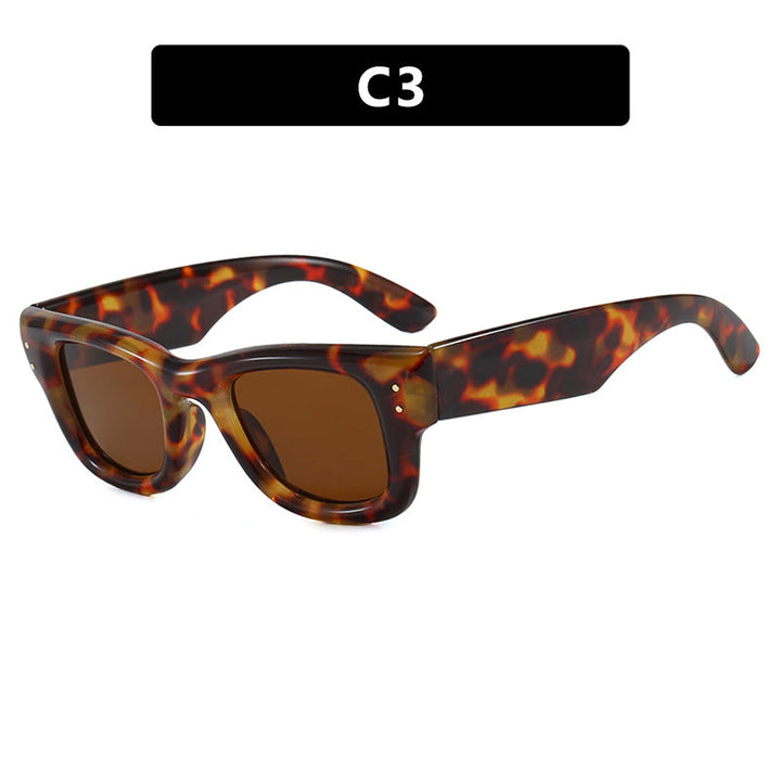 Women's fashionable sunglasses with wide, elegant frame and protective UV filter Kalsten