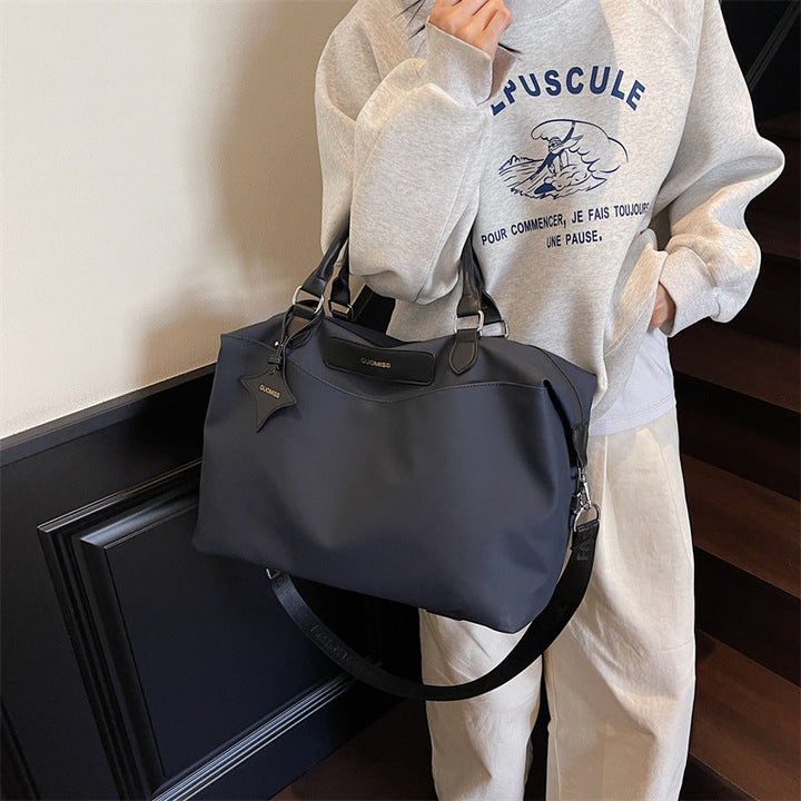 Elegant Travel Bag With Practical Compartments Kalsten