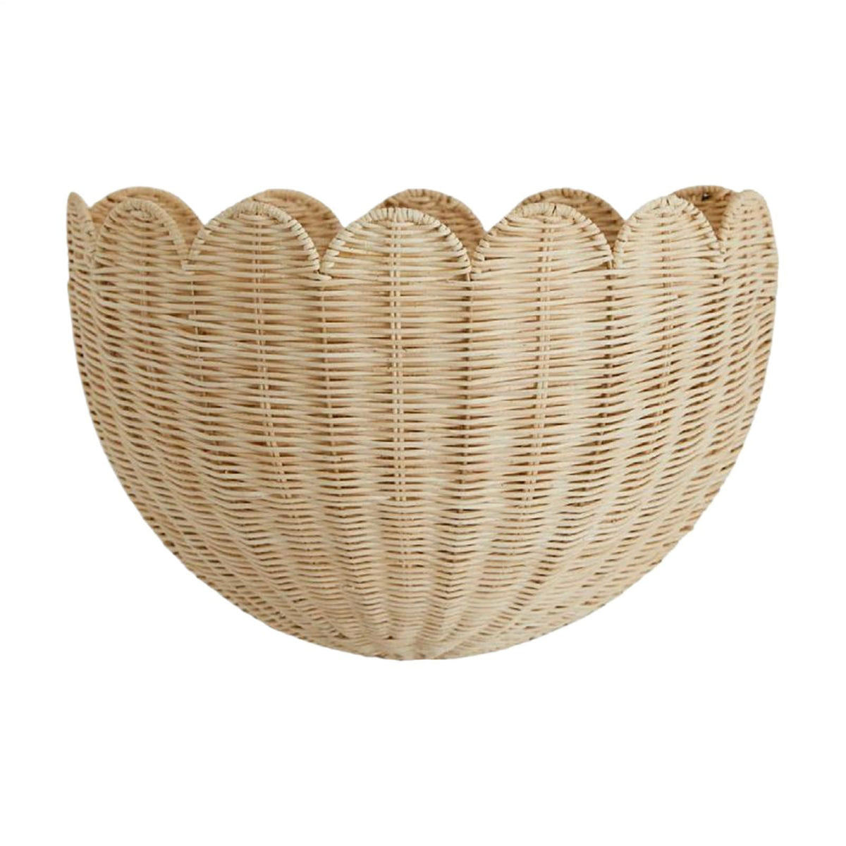 Handcrafted Basket in Shell Design Acalora