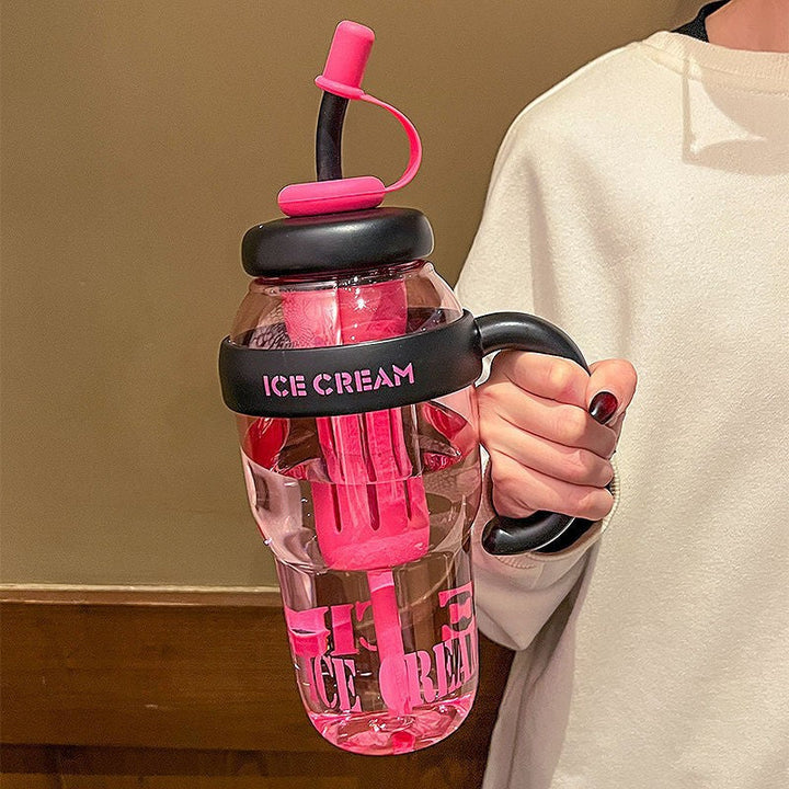 Ladies drinking container with practical straw Kalsten