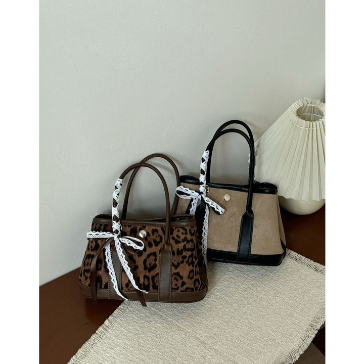 Chic Structured Handheld Tote Kalsten