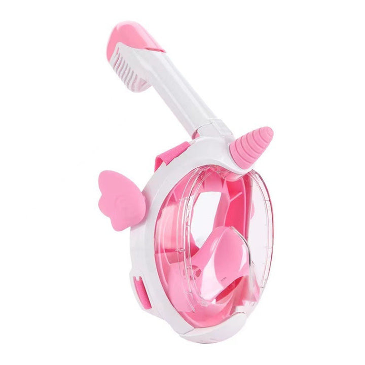 Diving mask with curved field of view and flexible silicone frame Kalsten