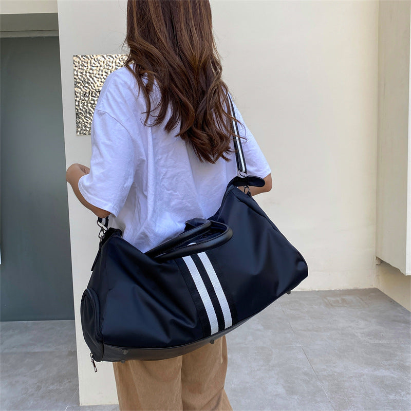 Sporty travel bag with generous storage space Kalsten