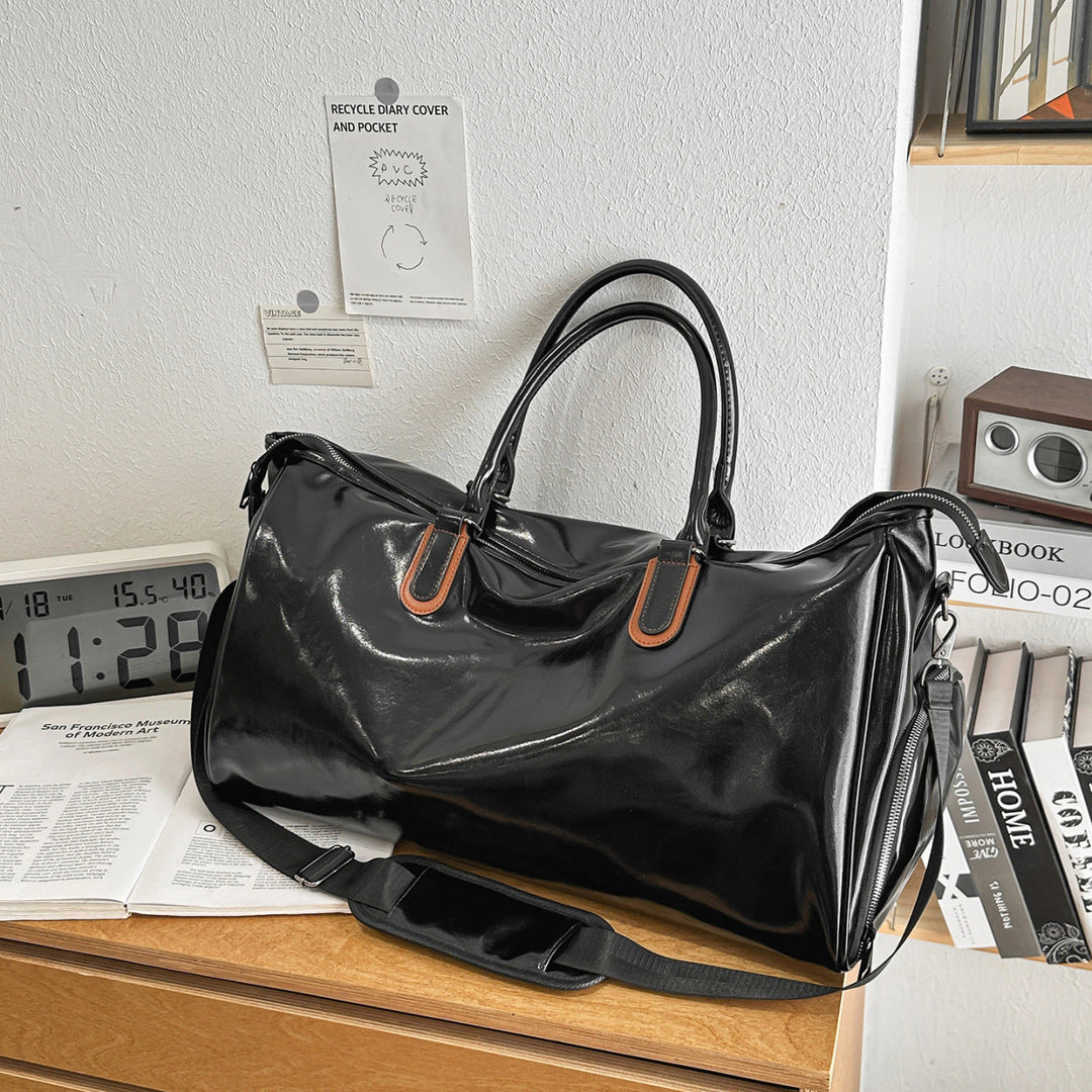 Elegant Sports Duffel Bag with Practical Compartments Kalsten