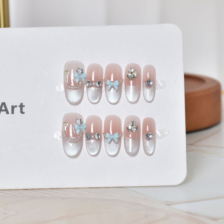 Decorative Press-On Nail Art with 3D Accents Kalsten