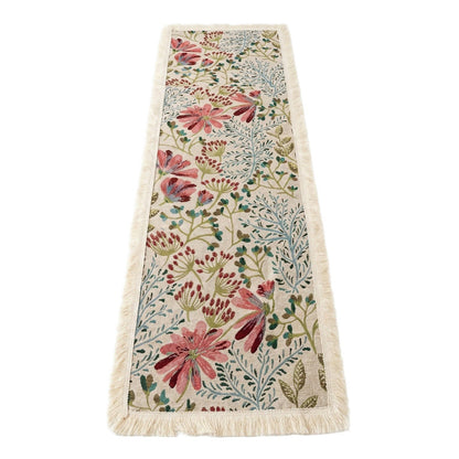 Elegant Floral Pattern Table Runner