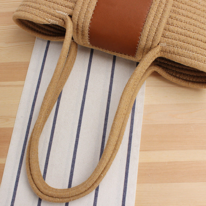 Elegant basket bag with leather flap closure Kalsten