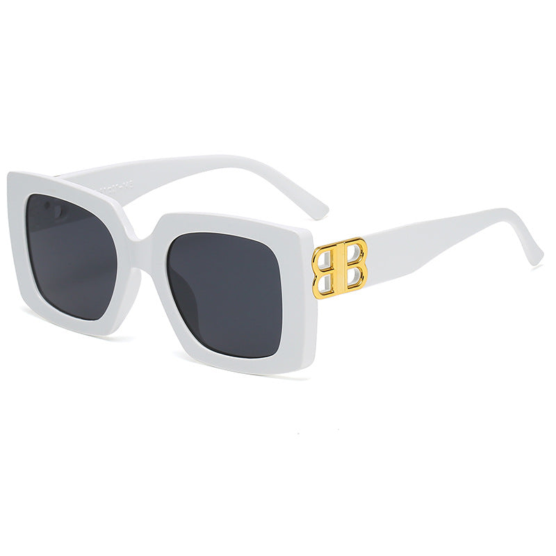 Ladies oversized sunglasses with elegant design and luxurious details Kalsten