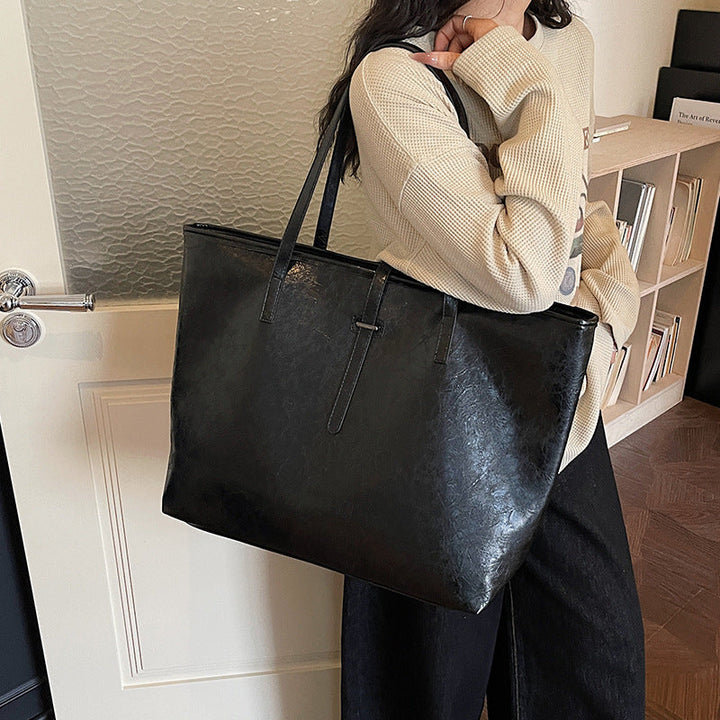 Elegant and Spacious Tote Bag Kalsten