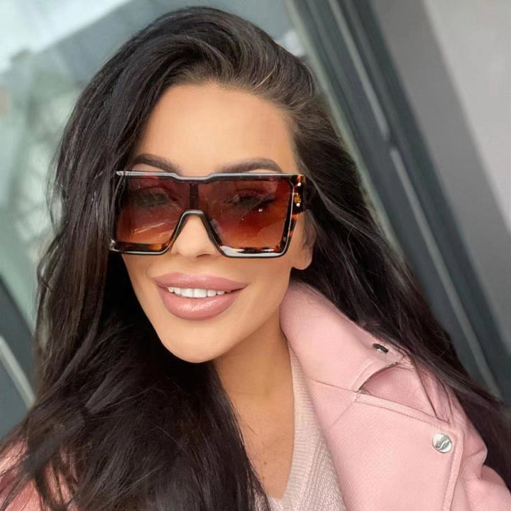 Women's statement sunglasses with wide frame and UV protection Kalsten