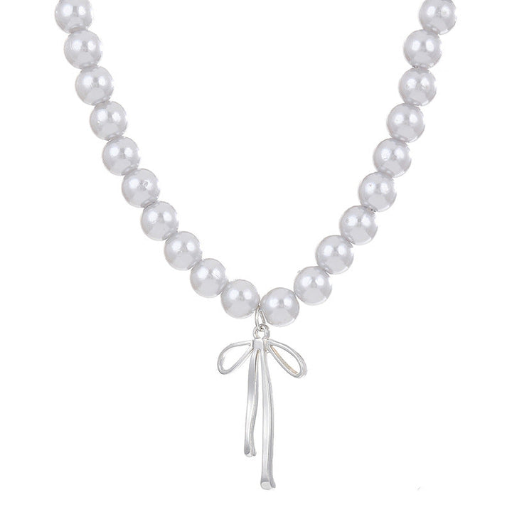 Delicate pearl necklace Kalsten