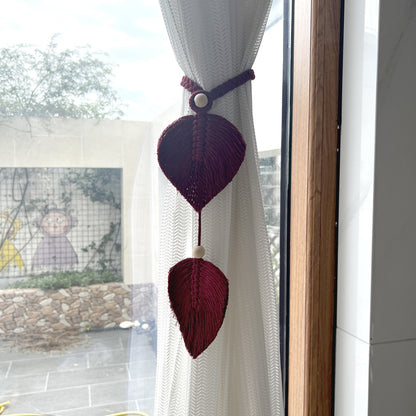 Decorative Leaf Keychain Acalora