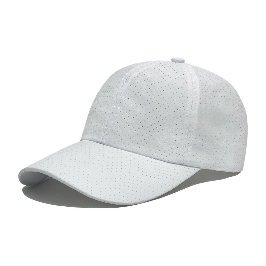 Ladies sport cap with breathable upper material Brehn