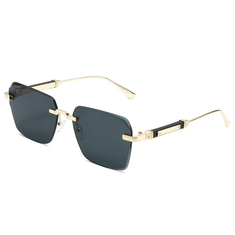 Women's fashion sunglasses with square frame and luxurious accents Kalsten