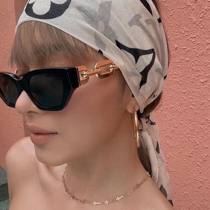Women’s sunglasses with unique chain design Kalsten