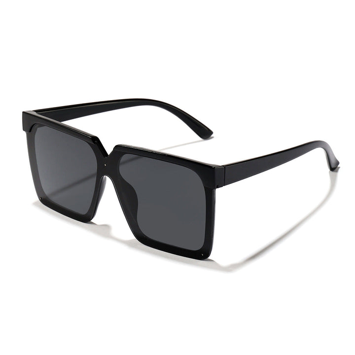 Women extravagantly designed sunglasses Kalsten