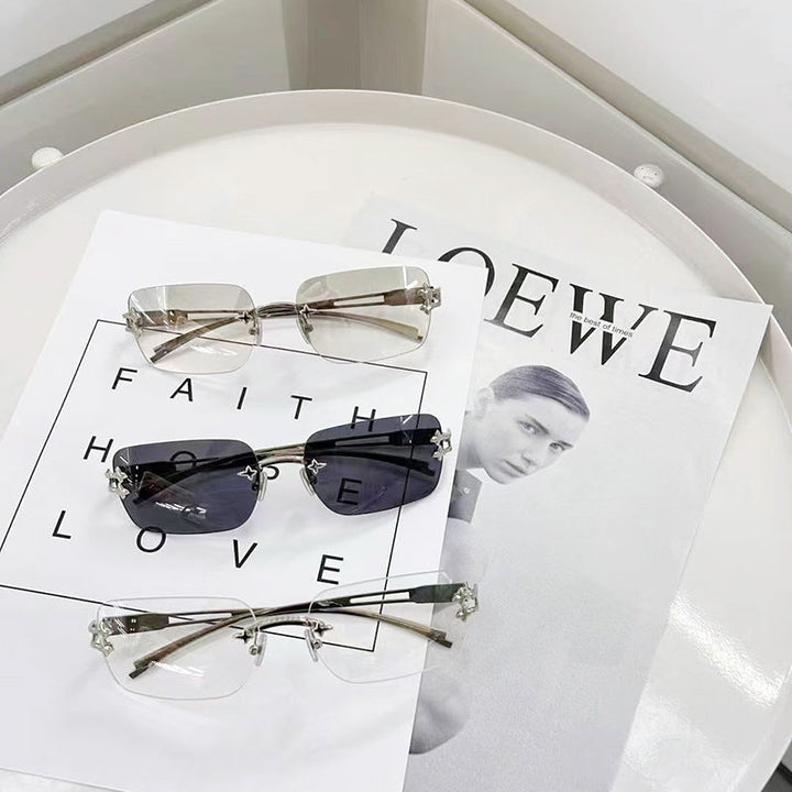 Fashionable oversized sunglasses with elegant design Kalsten