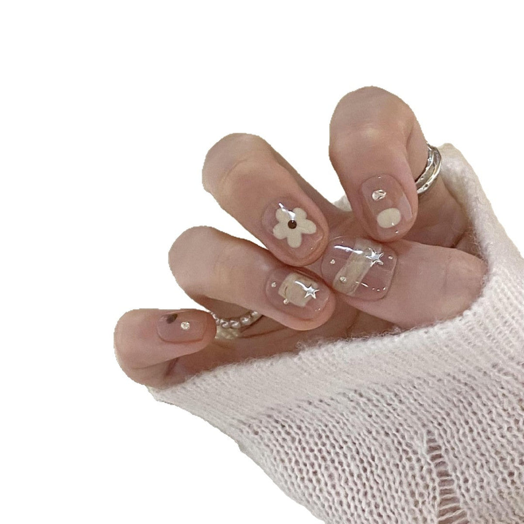 Artificial nails with elegant floral designs Kalsten