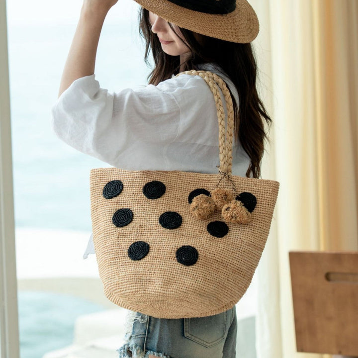 Braided beach bag with decorative 3D dot pattern Kalsten