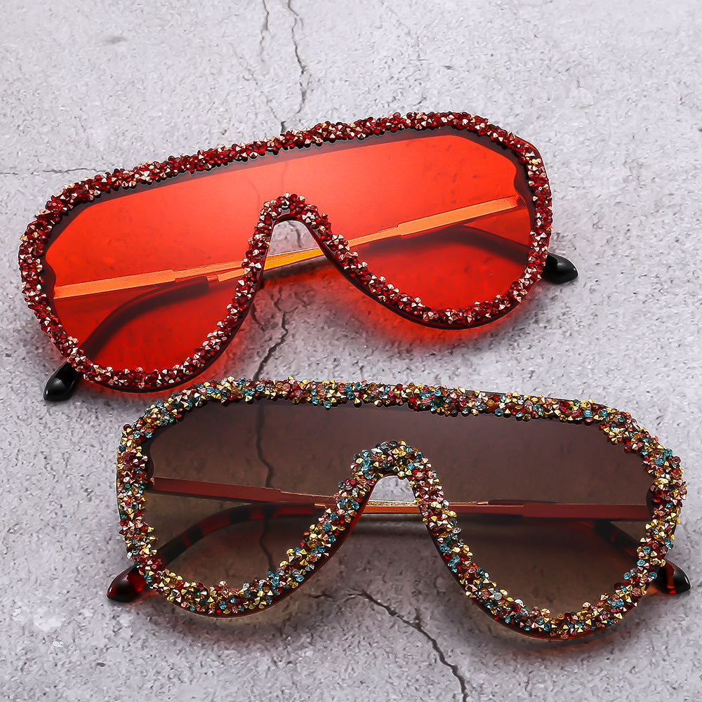 Women extravagant oversized sunglasses with glamour frame Kalsten