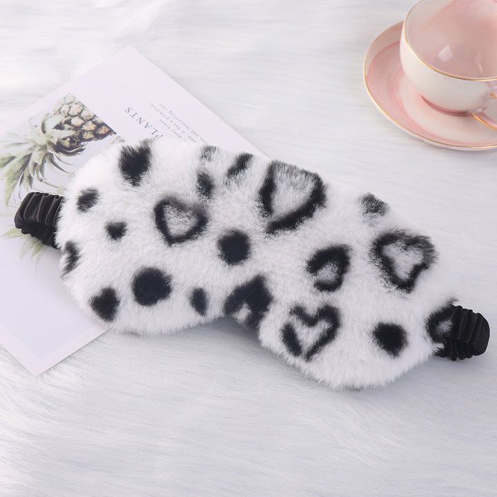 Women's cuddly faux fur sleep mask with heart-embossed surface and gathered comfort band Kalsten