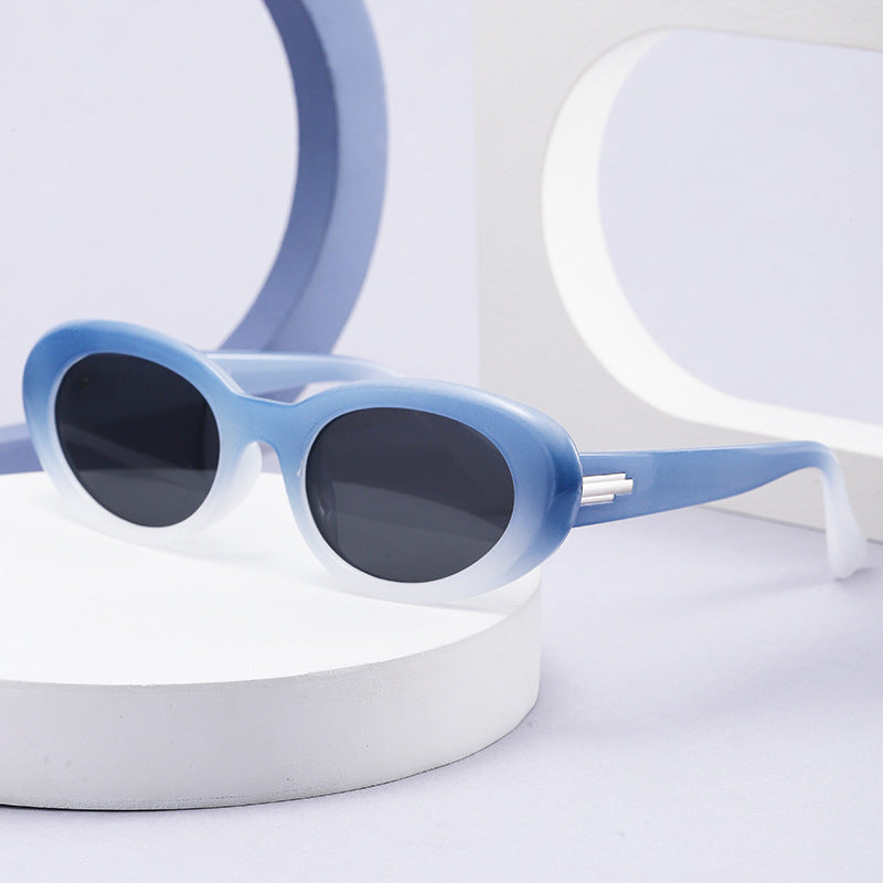Ladies fashionable Cat-Eye glasses with trendy thick frame Kalsten