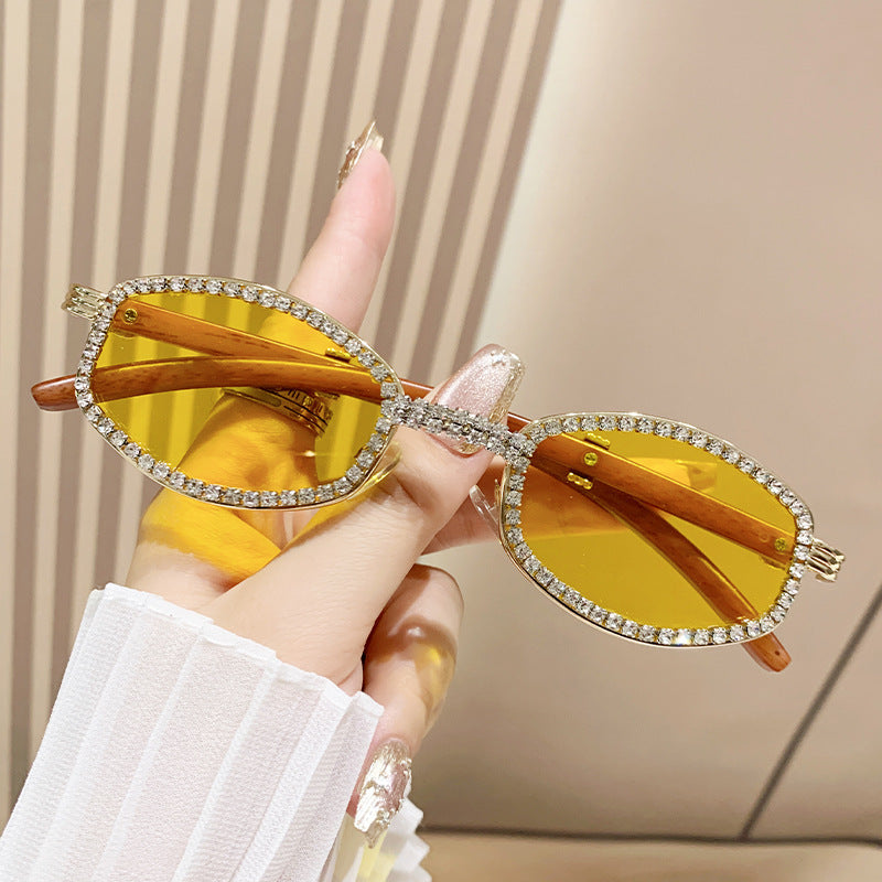 Women's sunglasses in elegant glamour style Kalsten