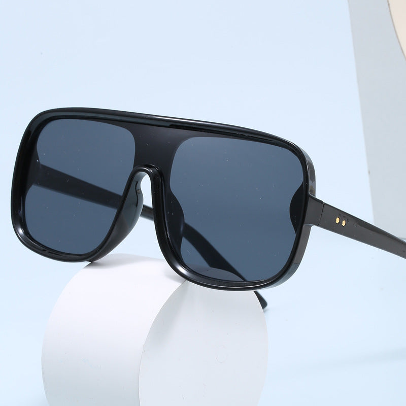 Women’s fashionable oversized sunglasses in futuristic design Kalsten