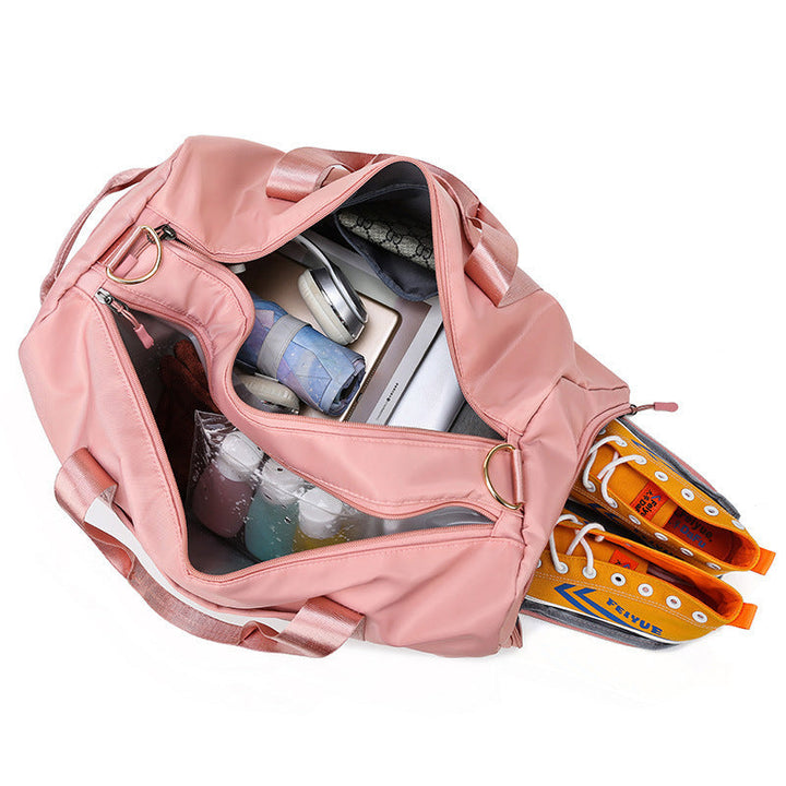 Sporty travel bag with practical outer pockets Kalsten