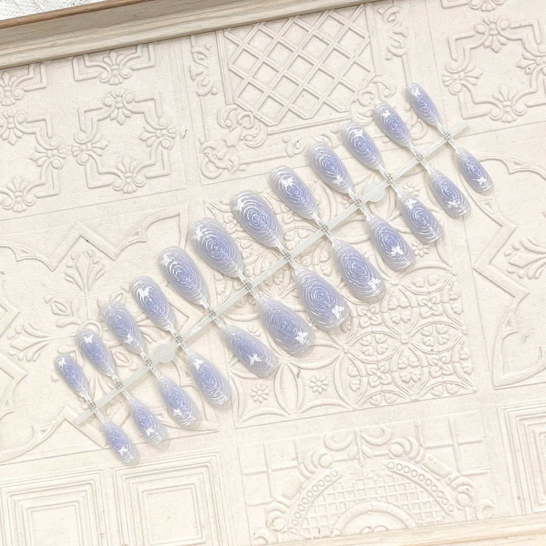 Artistic Floral-Accent Press-On Nail Set Kalsten