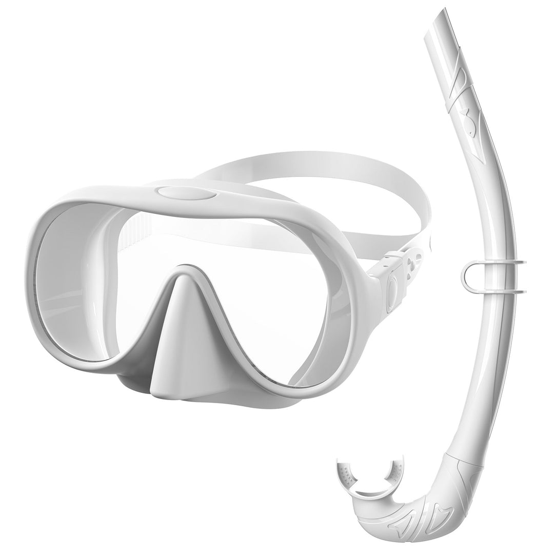 Swimming mask with flexible breathing tube Kalsten