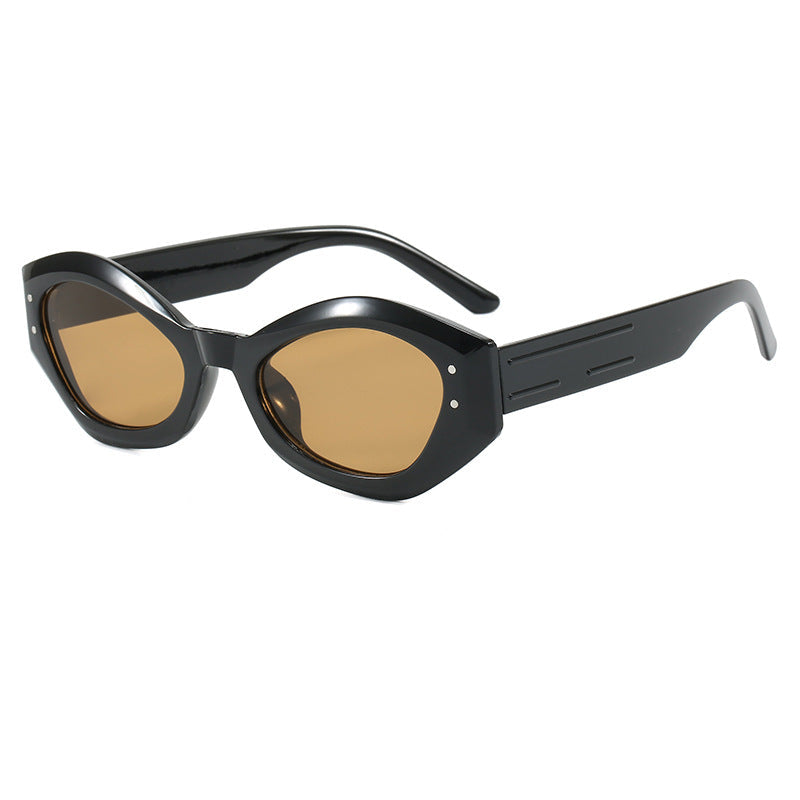 Women's Cat-Eye Sunglasses with Modern Design and Wide Frame Kalsten