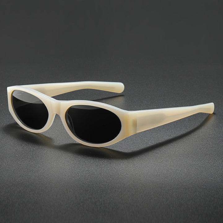 Ladies elegant fashionable sunglasses with lightweight frame Kalsten