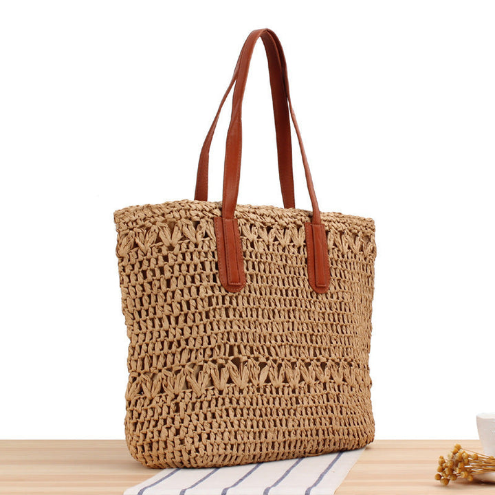 Shopping bag made of woven natural material Kalsten