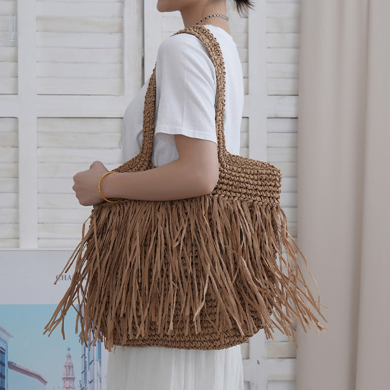 Handmade beach bag with fringed designed pattern Kalsten