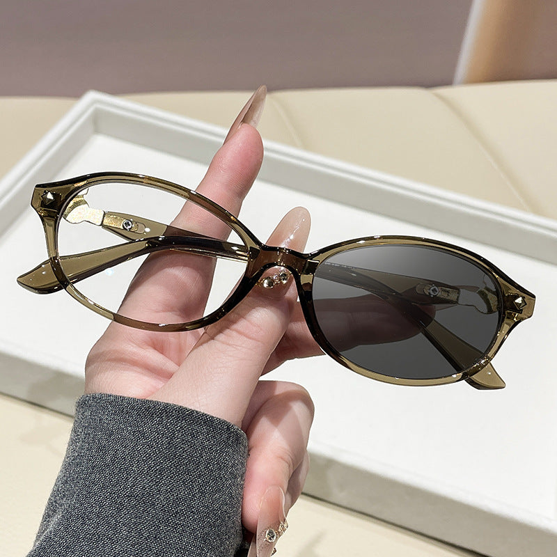 Women's fashionable optical glasses in elegant oval design with golden accents Kalsten